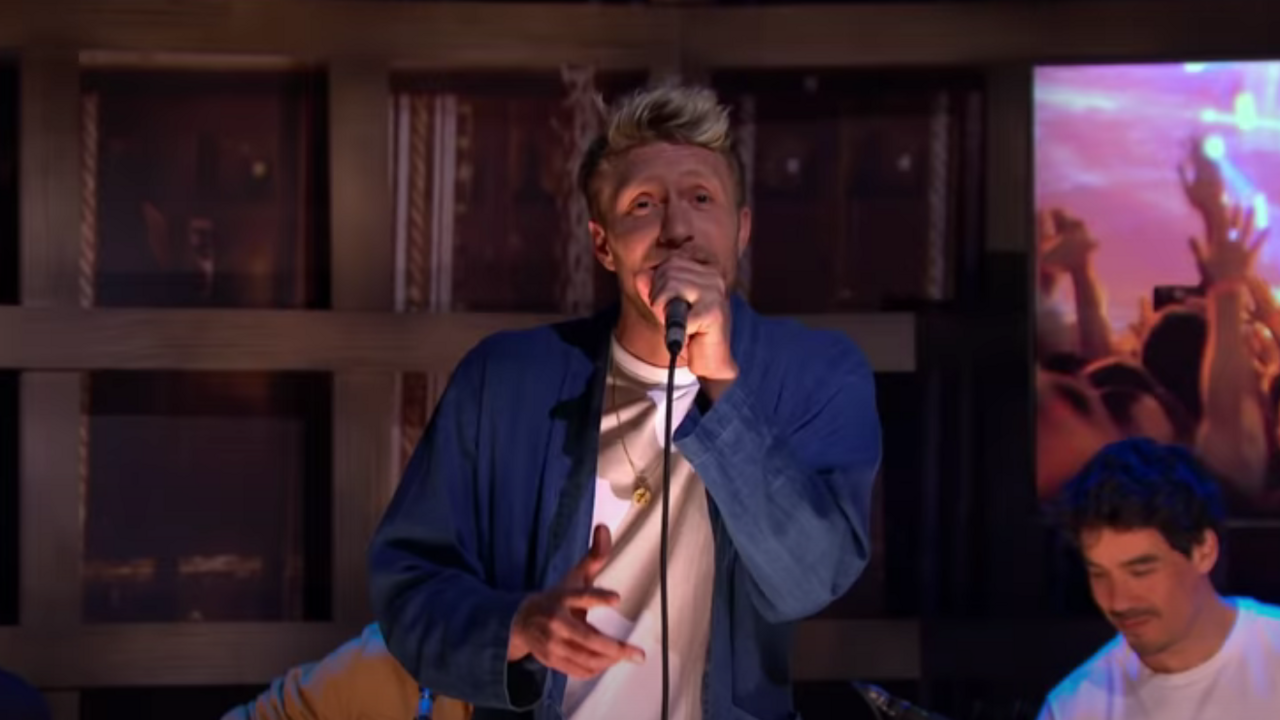 Chef'Special cover in your arms arm om je heen