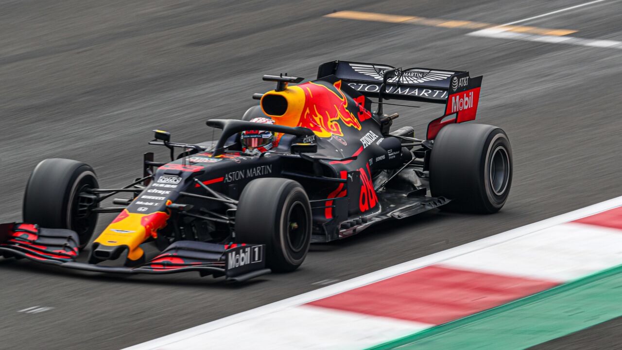 F1-wagen Max Verstappen sneller aanpassingen motor