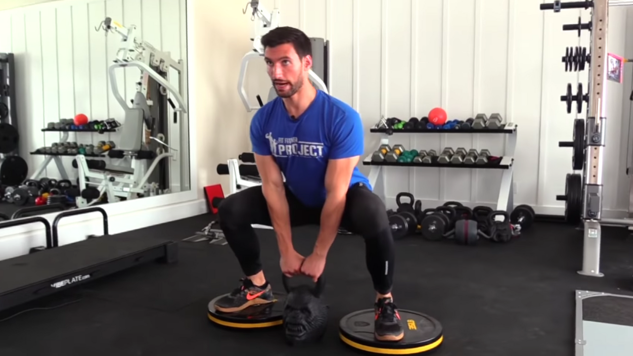 sumo squat