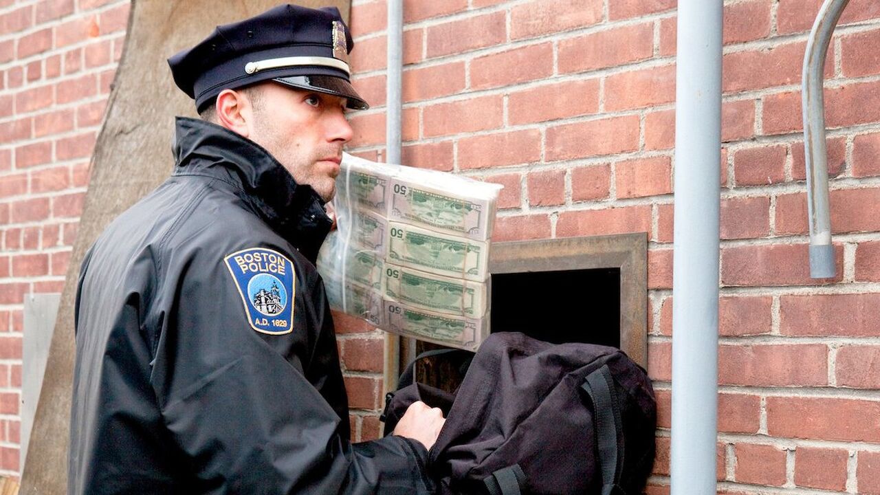 the town netflix film ben affleck (1)