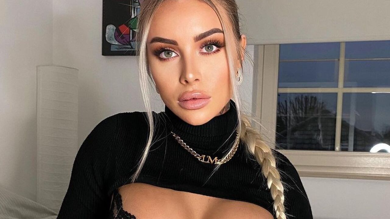 Lie Meurs Instagram lingerie Temptation Island
