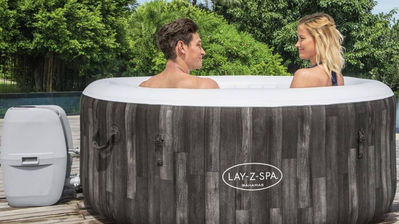opblaasbare jacuzzi Makro