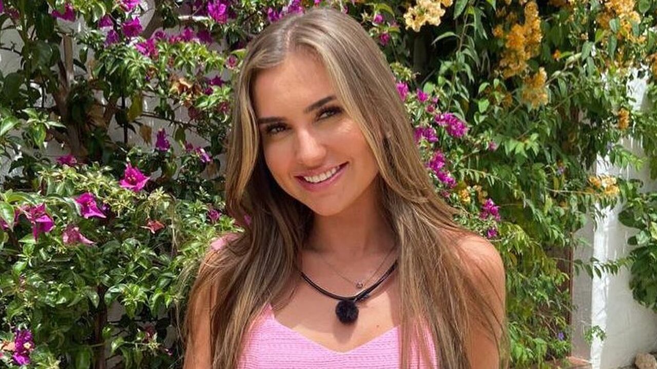 Esmee Cox Love Island 2021