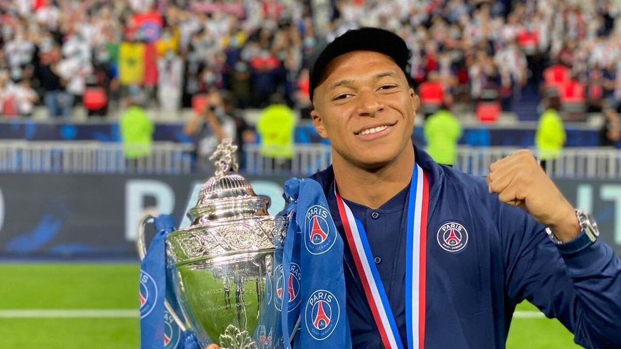 Hoe komt PSG aan zo veel geld rijk vermogen
