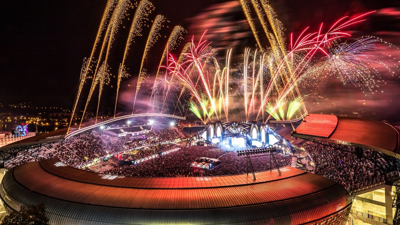 Illustratie voor: Untold 2021 is een van de weinige, meerdaagse festivals van Europa die officieel doorgaat