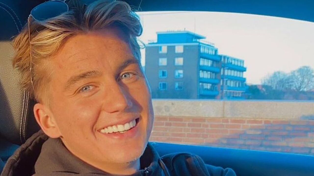 Illustratie voor: Mart Hoogkamer koop eent auto die iedere volwassen man jaloers maakt