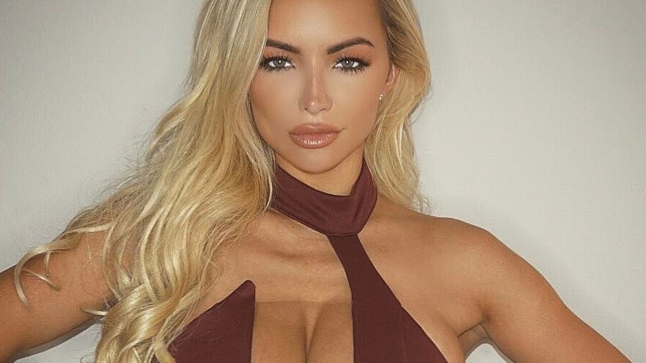 lindsey pelas kalender