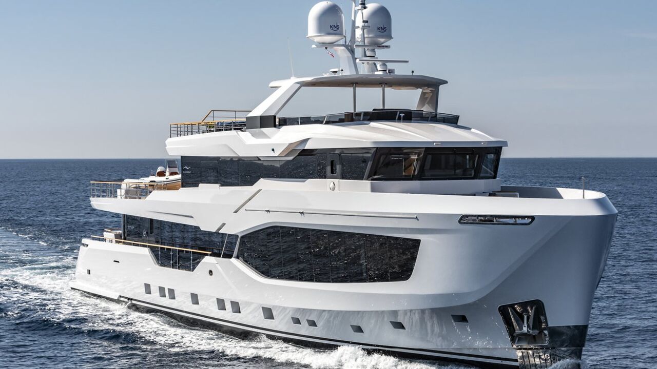 luxe superjacht miljoenen vanbinnen