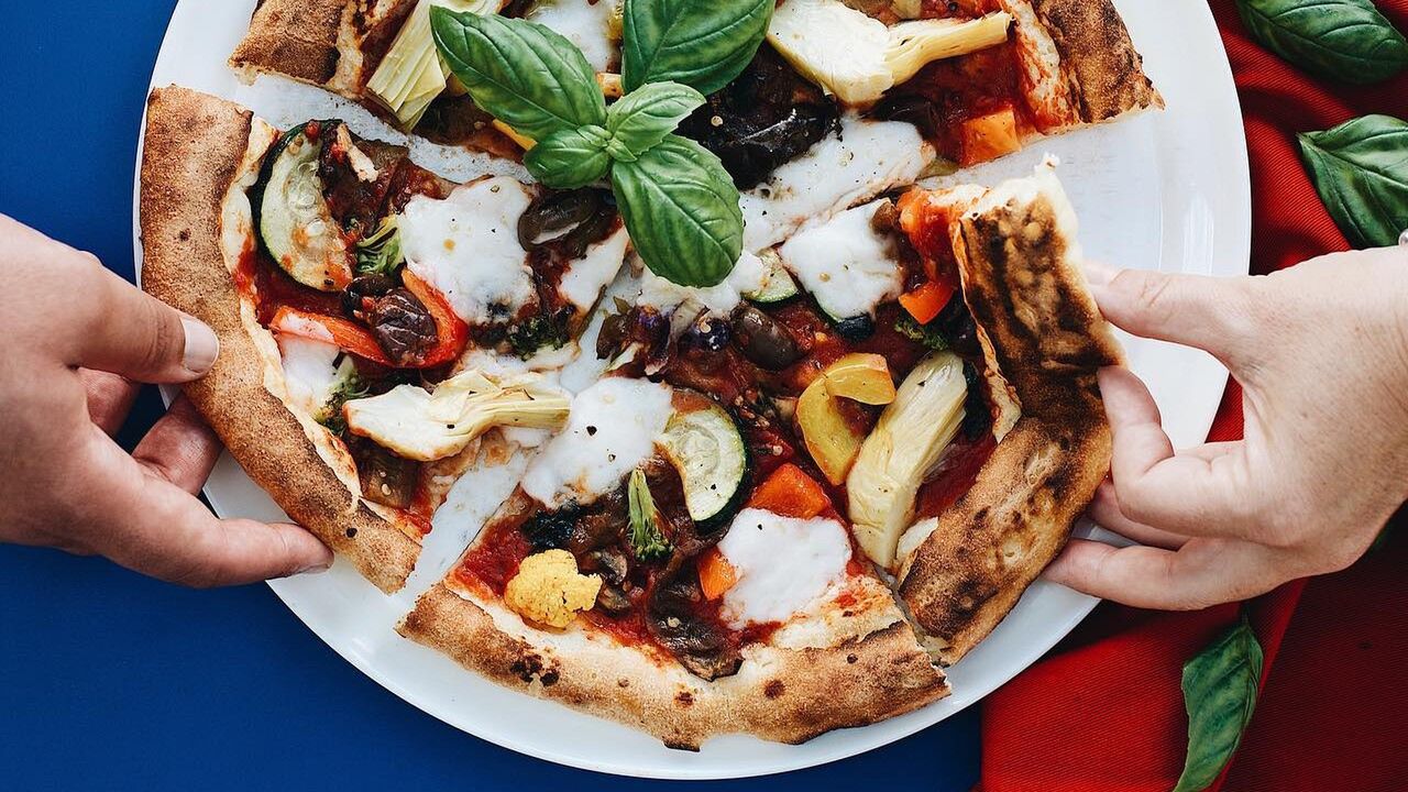 Illustratie voor: 5 leuke plekken in Amsterdam voor een early dinner