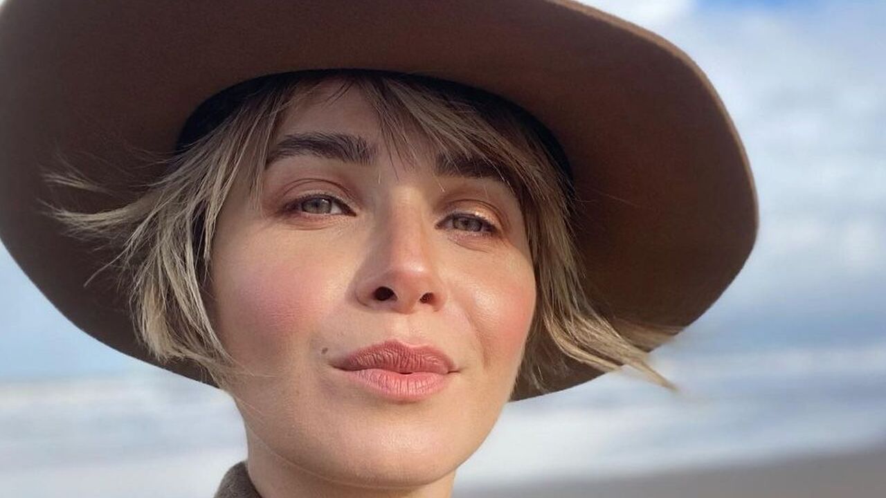 Victoria Koblenko showt met vakantiefoto's dat ze nog altijd een super strak lichaam heeft