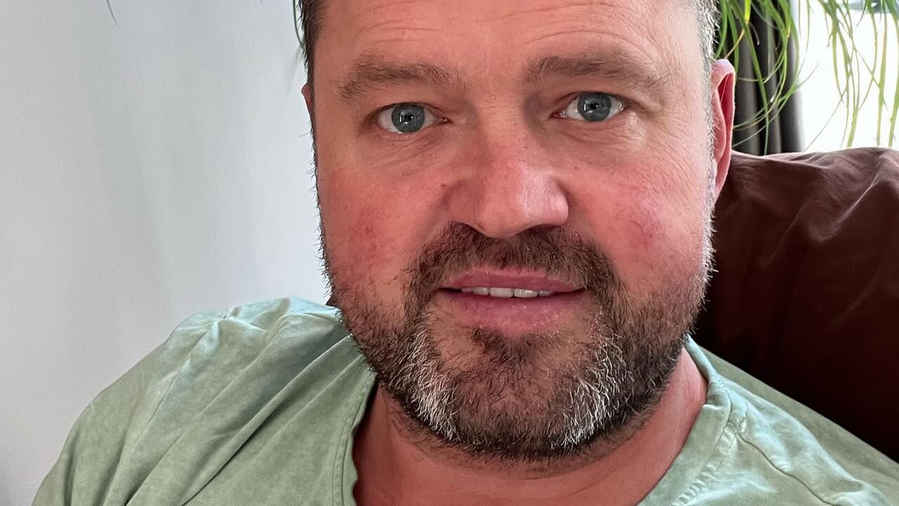 Binnenkijken in de ultraluxe miljoenenvilla (met kroeg) van Frans Duijts