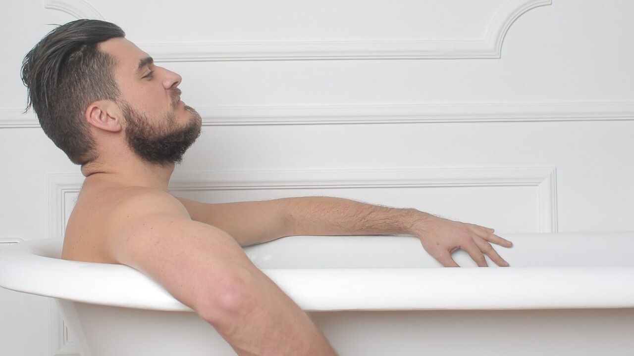 warm bad of douche voor het slapen gaan moe worden