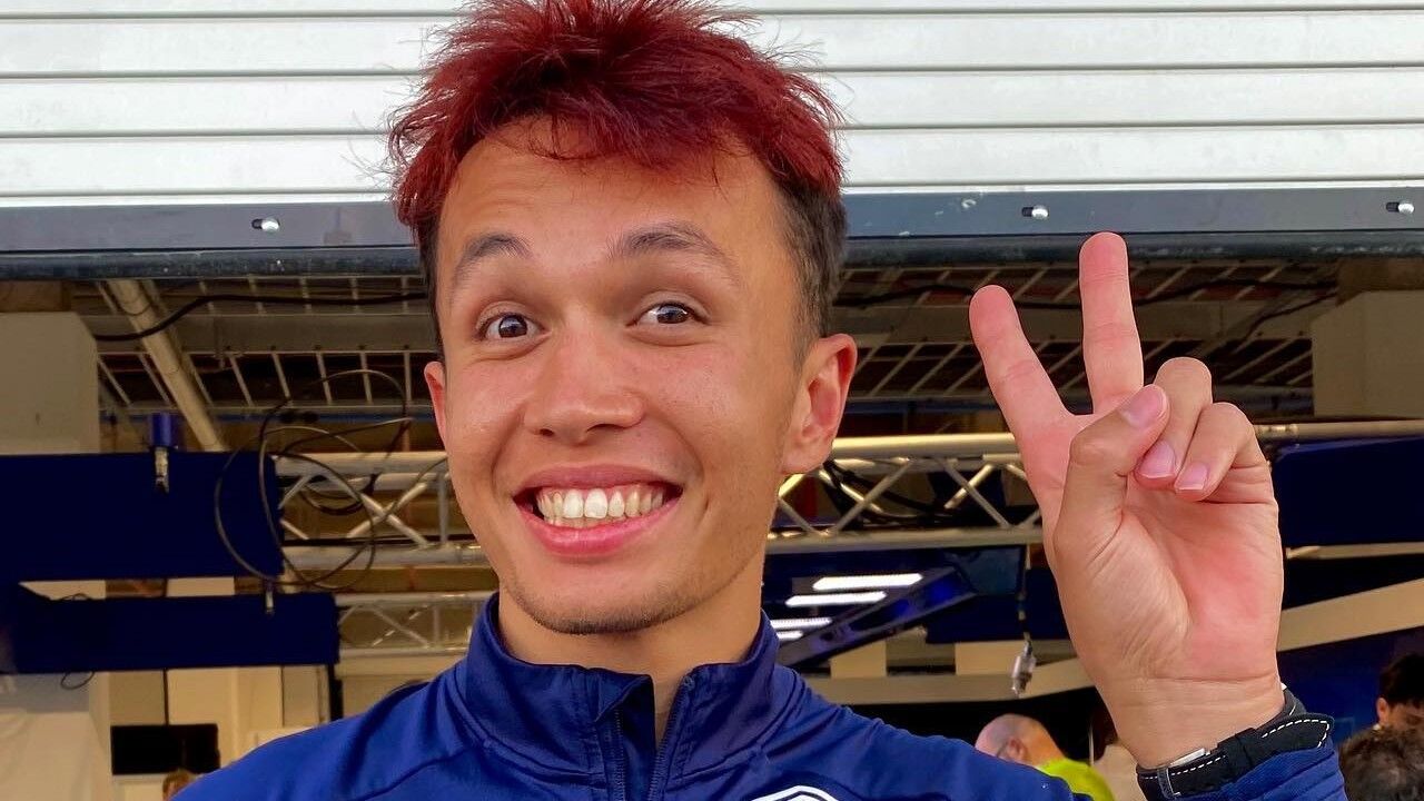 Alex Albon weddenschap rood haar instagram