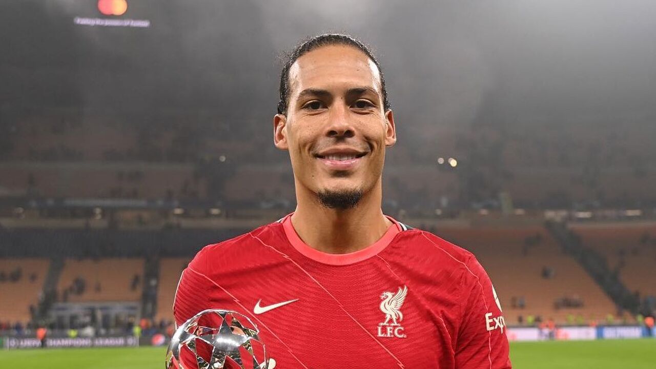 shirtsponsor liverpool contract