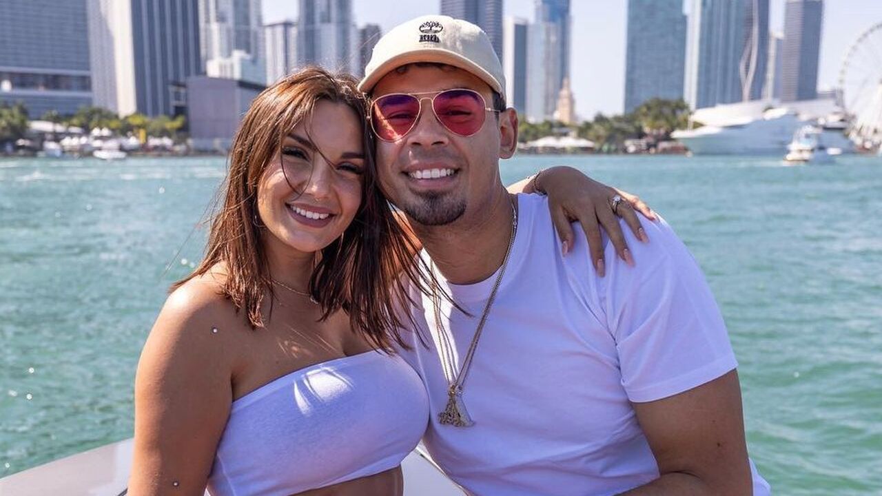 Illustratie voor: Het salaris per optreden en vermogen van dj Afrojack