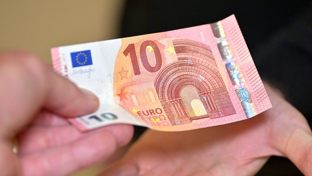 hoeveel verdienen salaris per opleidingsniveau