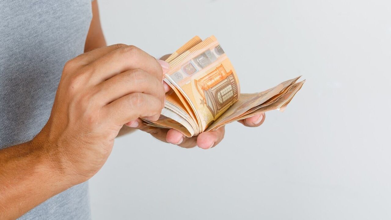 hoe rondkomen met weinig geld goedkoop leven