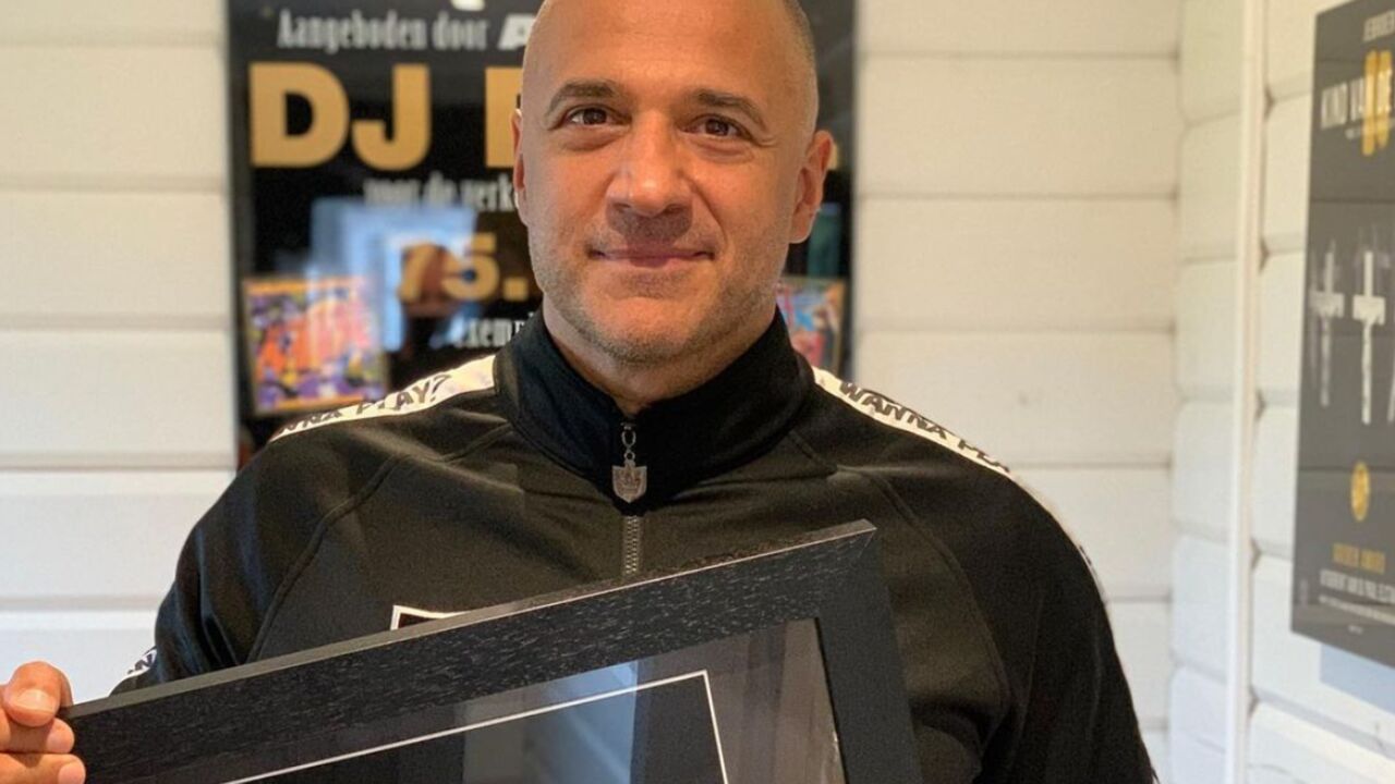 DJ Paul Elstak koopt nieuwe auto
