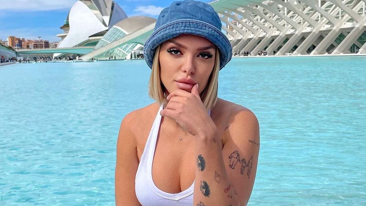 romee van zeeland hoeveel verdient onlyfans betaald krijgen ex on the beach temptation island love or leave