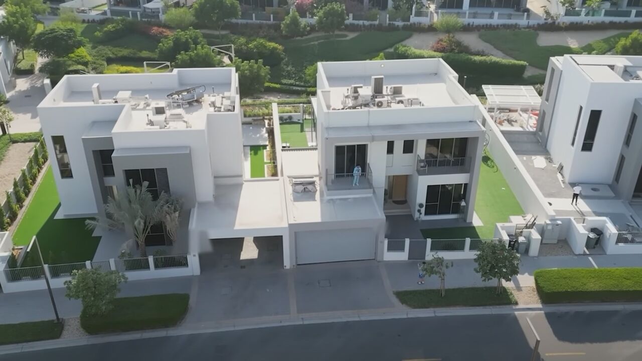 villa andrew tate