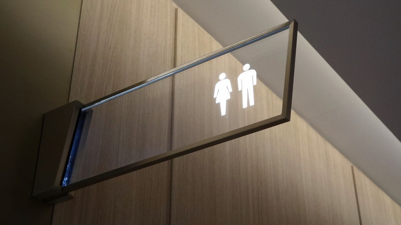 waarom wc deuren niet tot de grond