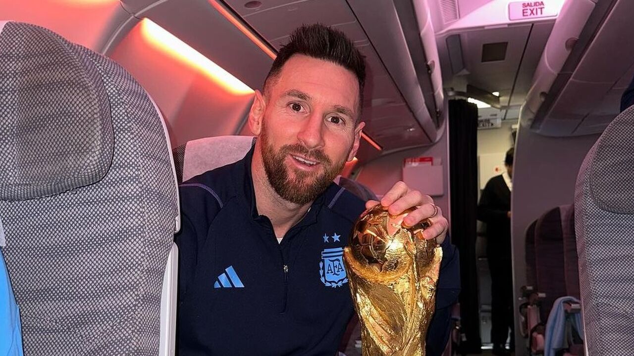 lionel messi cadeau hoesje goud team argentinie wk 2022