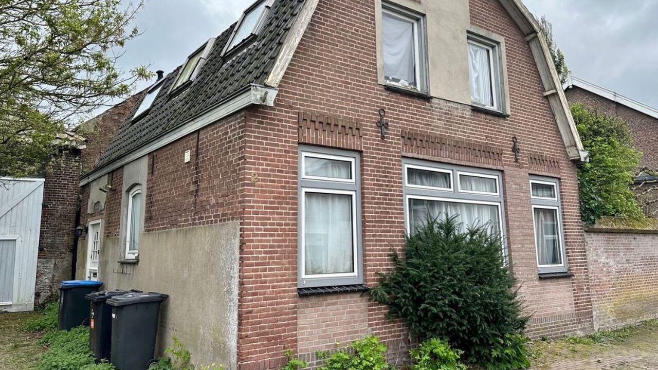 deze funda woning is volledig te renoveren en de perfecte opknapper