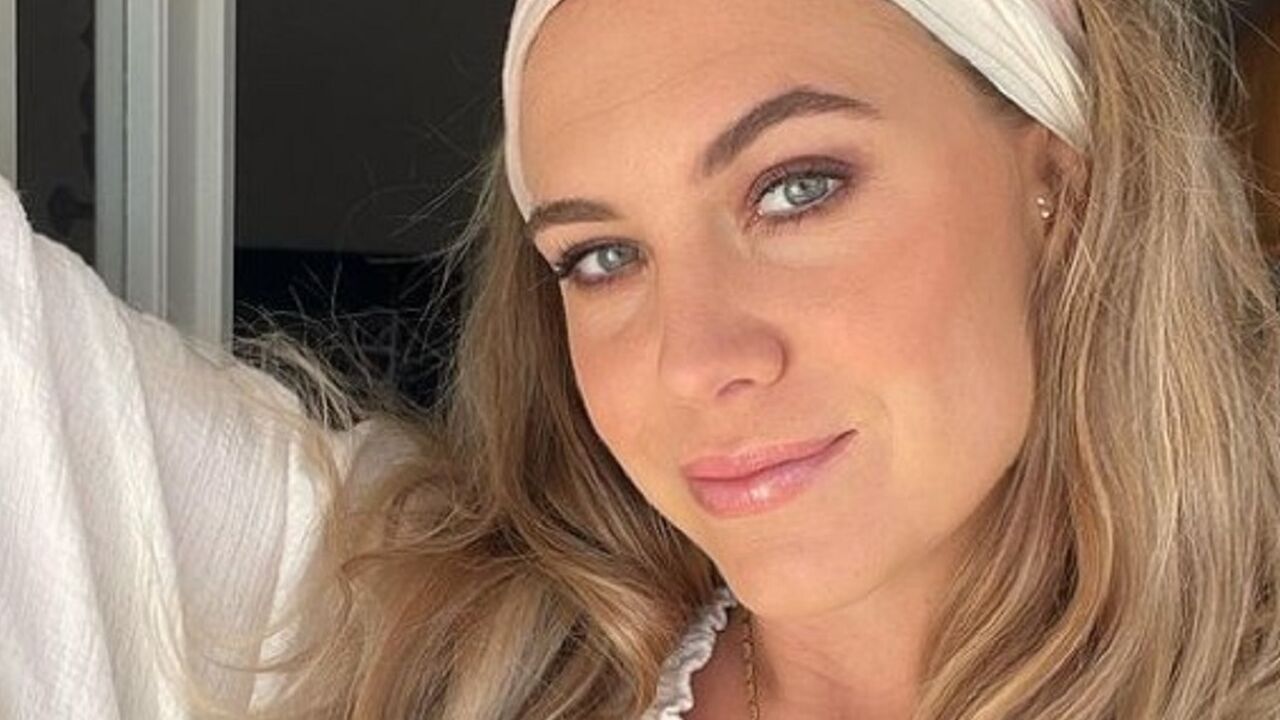 Zwangere Jessie Jazz Vuijk deelt zelfverzekerde video in lingerie