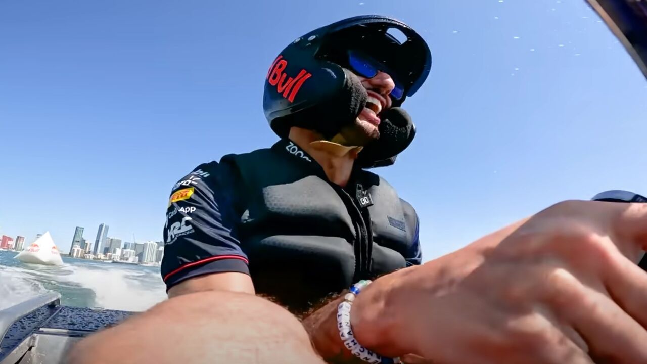 daniel ricciardo yuki tsunoda race bootjes jet mini
