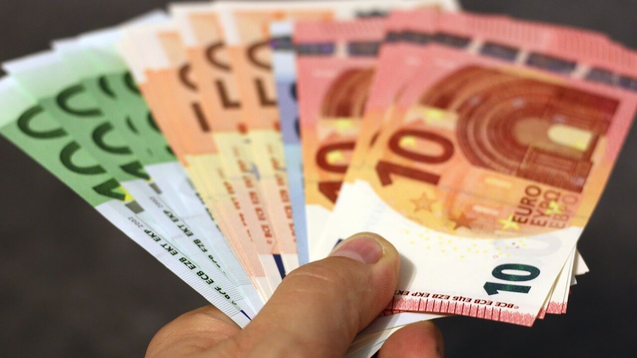 Britten voeren heel opmerkelijk experiment uit met basisinkomen van €1850 per maand