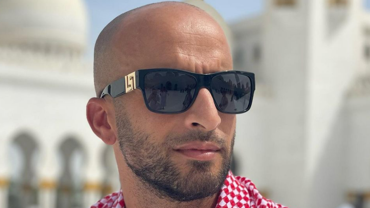 Illustratie voor: In deze leipe auto rijdt Mocro-Maffia acteur Walid Benmbarek