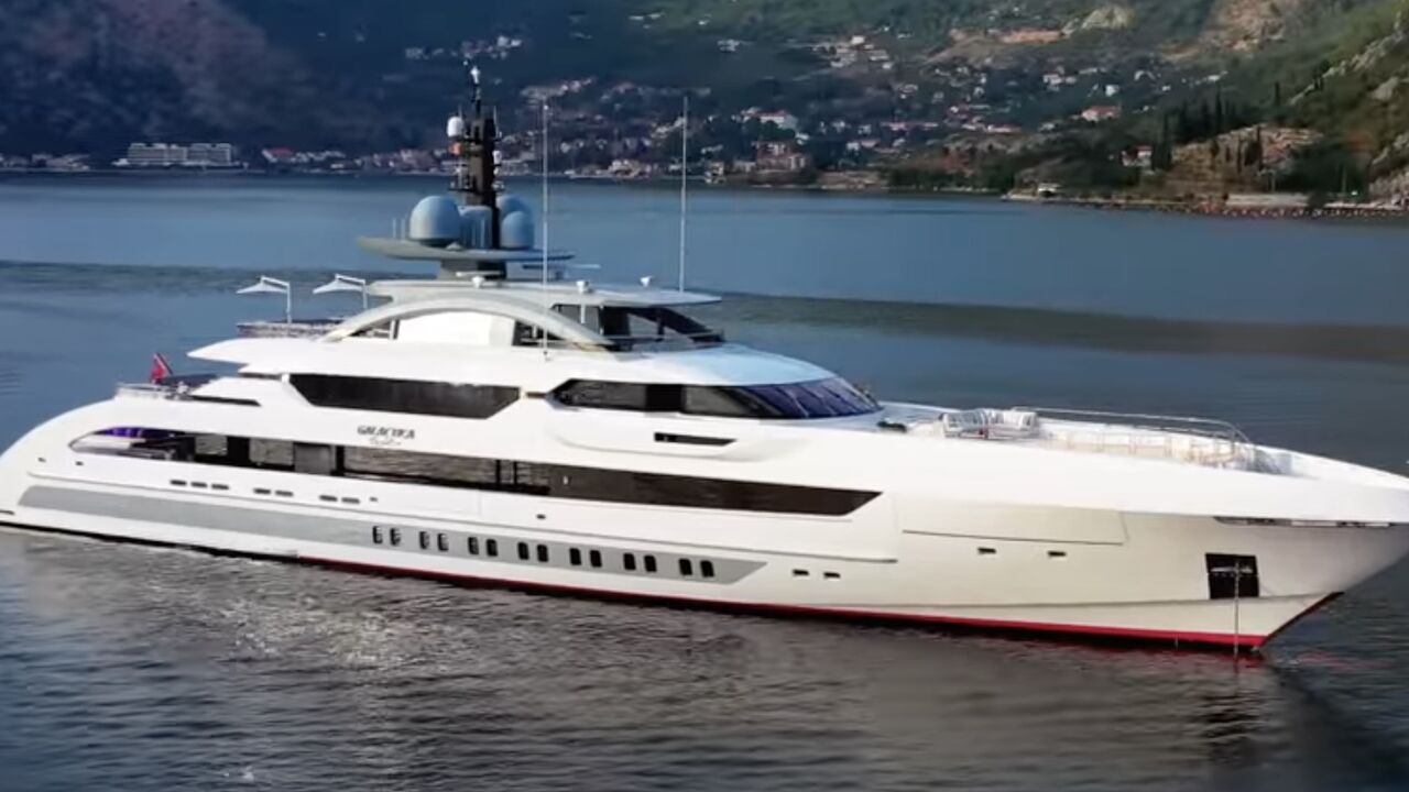 Genesis jacht