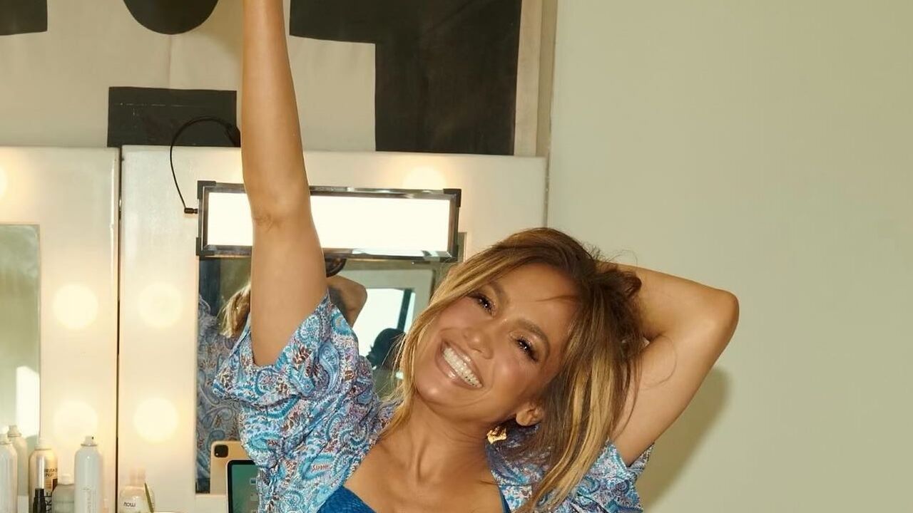 jennifer lopez lingerie instagram