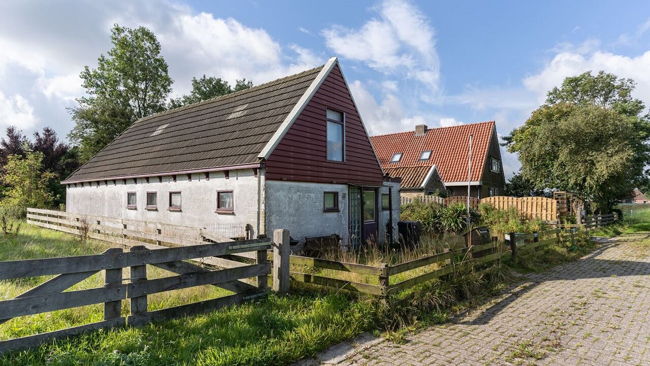 Funda-koopje: boerderij-achtige woning kost slechts €150.000,-