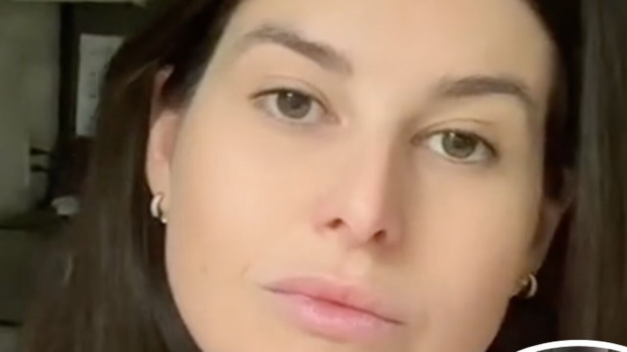 vrouw stopt met opruimen huis rotzooi tiktok video