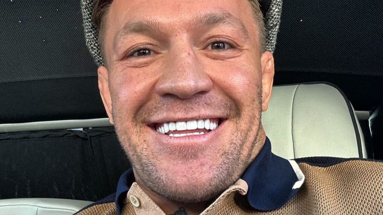 conor mcgregor fit road house film