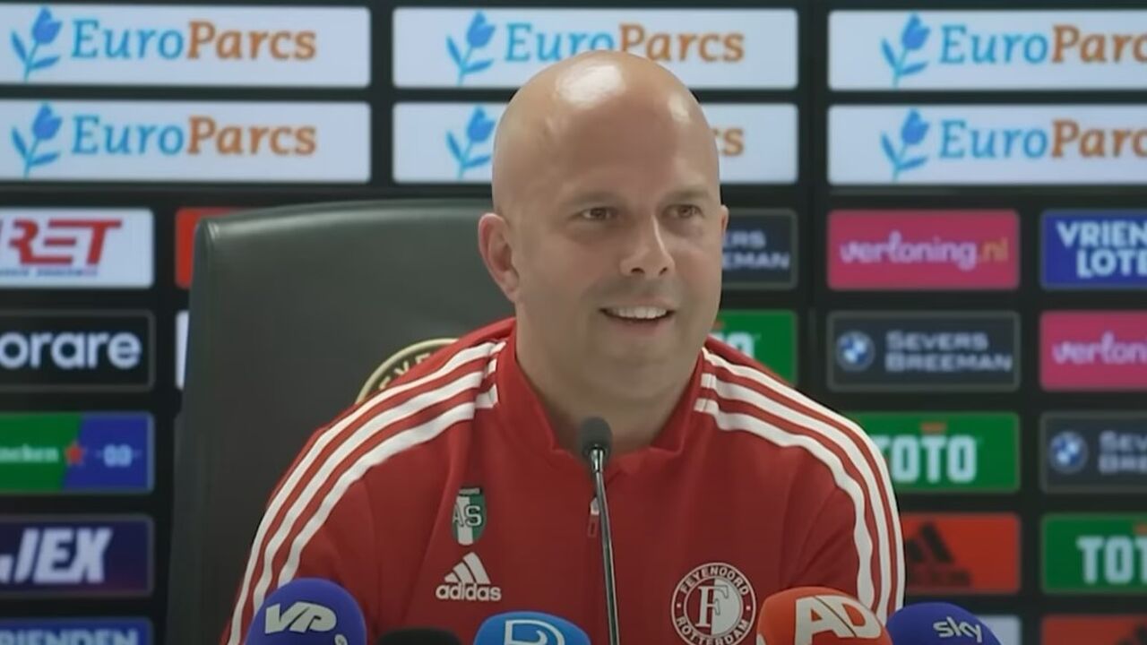 salaris arne slot liverpool