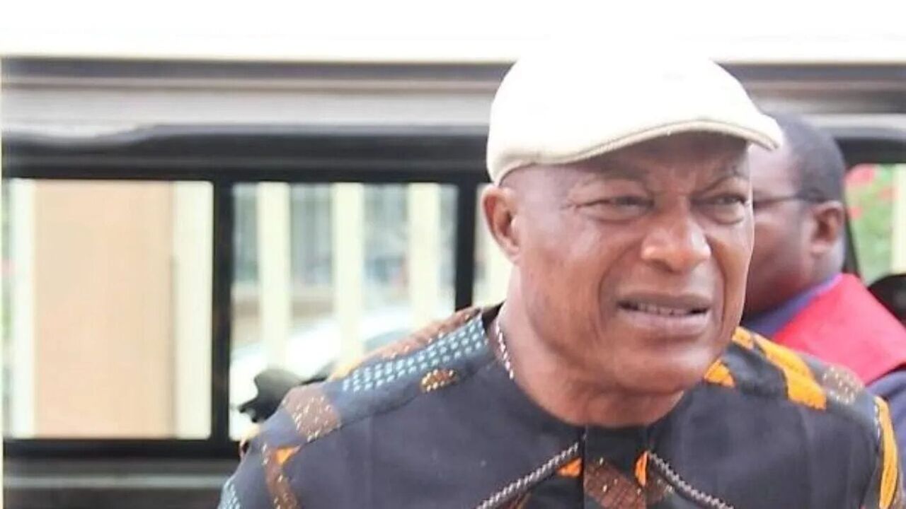 beroepsoplichter emmanuel nwude