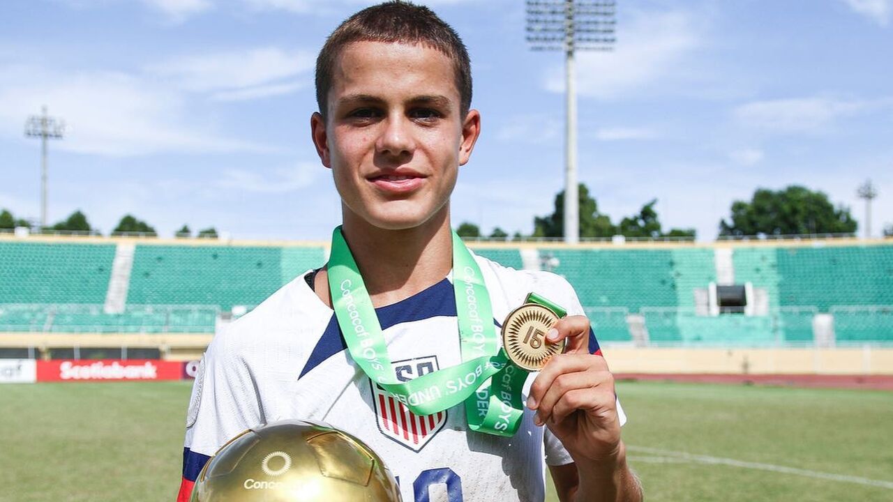 cavan sullivan salaris voetballer 14 jaar amerika