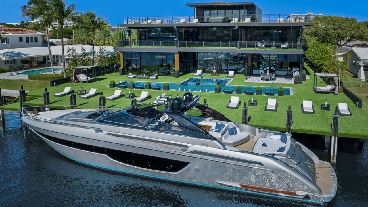 Illustratie voor: Rondleiding: villa van bijna €44 miljoen is écht het paradijs op aarde