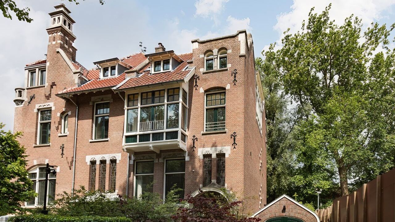 Illustratie voor: Imponerende stadsvilla aan het Vondelpark voor €9,8 miljoen te koop op Funda