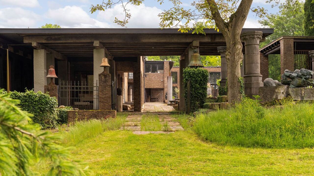 Illustratie voor: Woning van beroemde Nederlandse beeldhouwer staat nu te koop op Funda