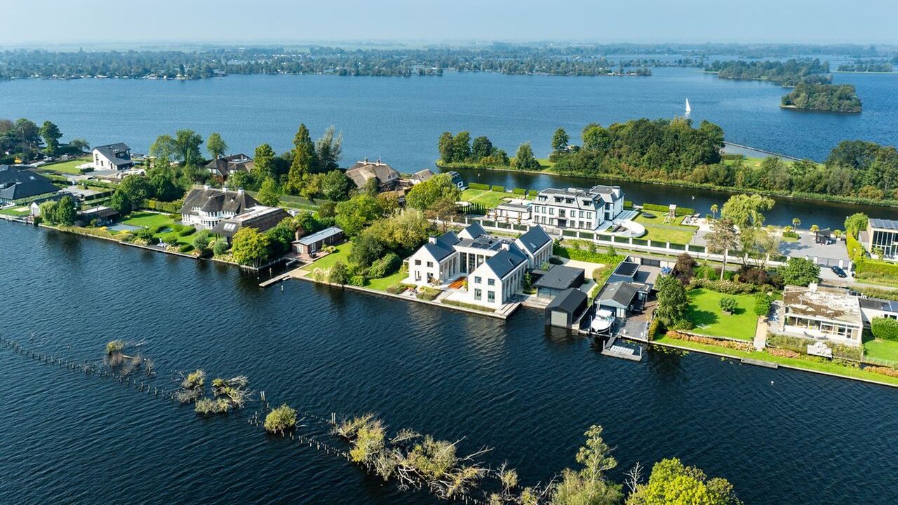 vinkeveense plassen miljoenen villa