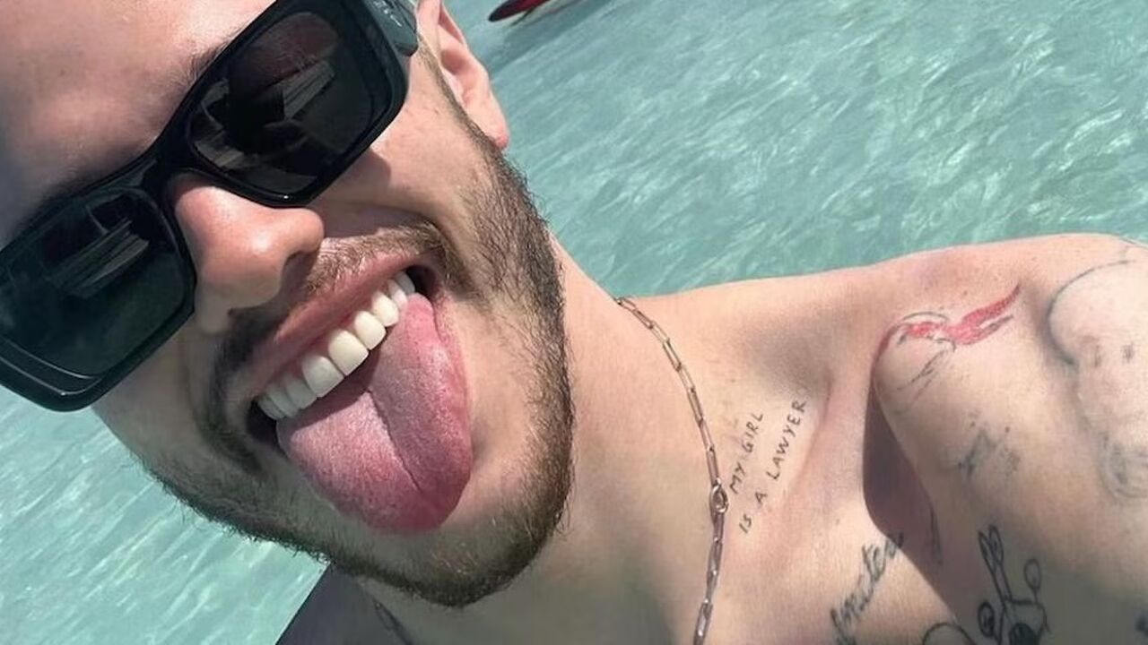 pete-davidson-zonder-tattoos-echt-of-nep