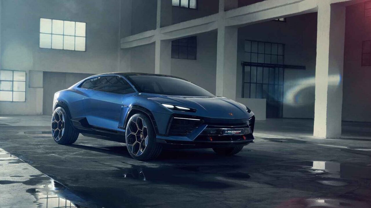 De Lambroghini Lanzador, rijdend in een parkeergarage