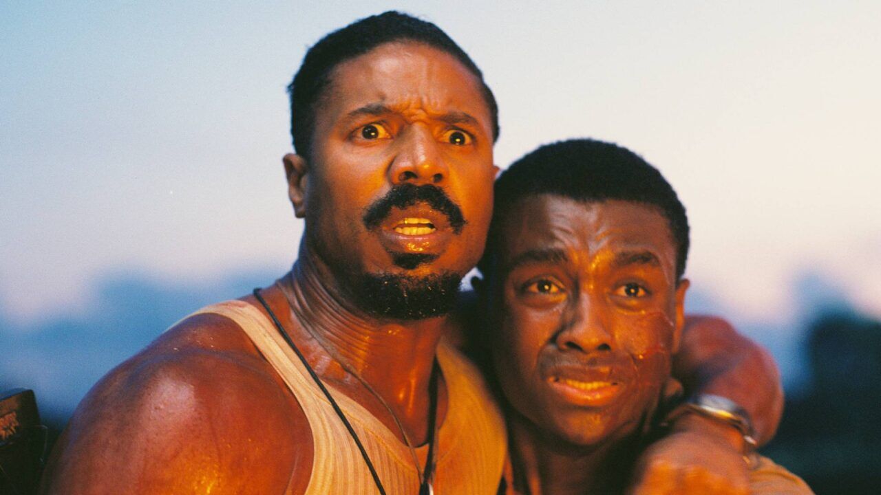 Michael B Jordan en een andere acteur in de film Sinners