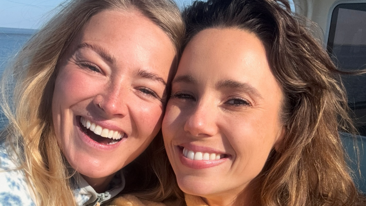 Geraldine Kemper en Gwen van poorten, de dames hebben samen een podcast