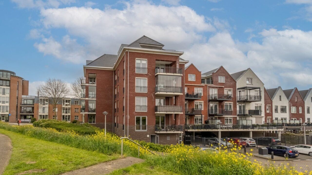 De buitenzijde van de woning van Olav Kooij.