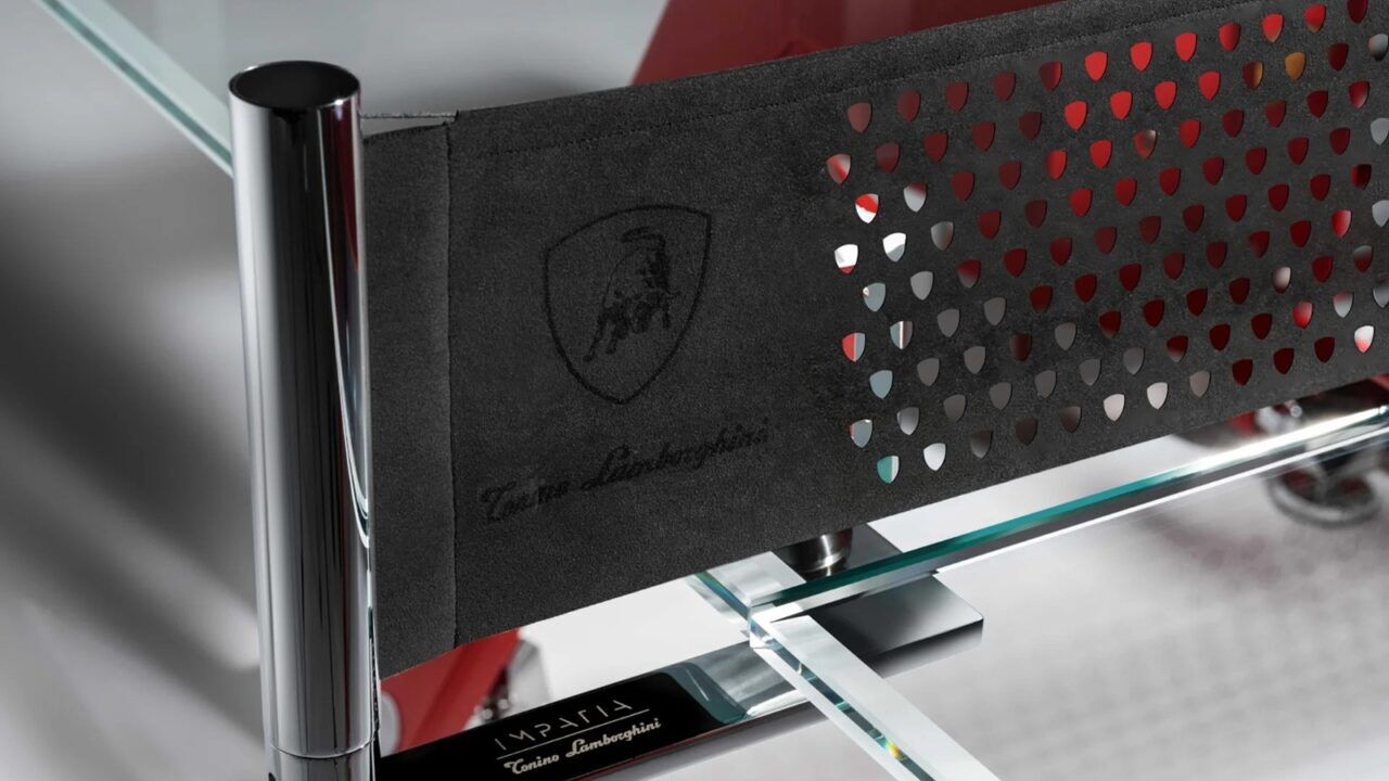 De speeltafel van Lamborghini.