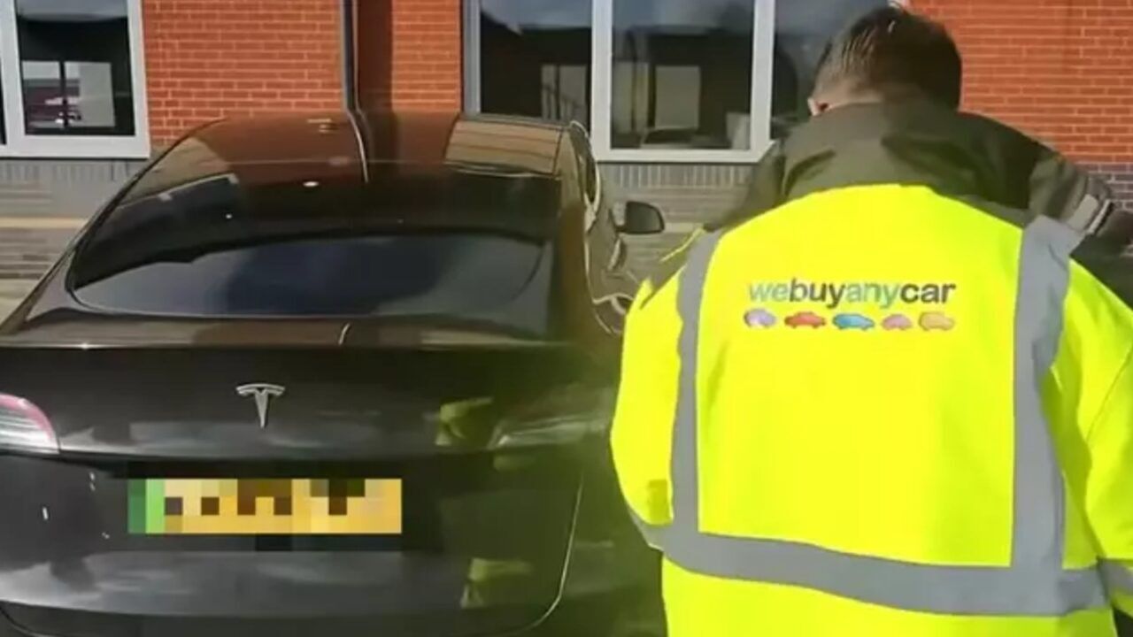 De Tesla die een Brit liet taxeren.